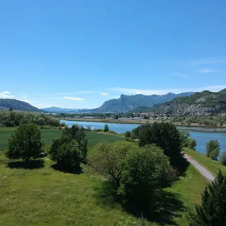 De La Condamine Appartement *